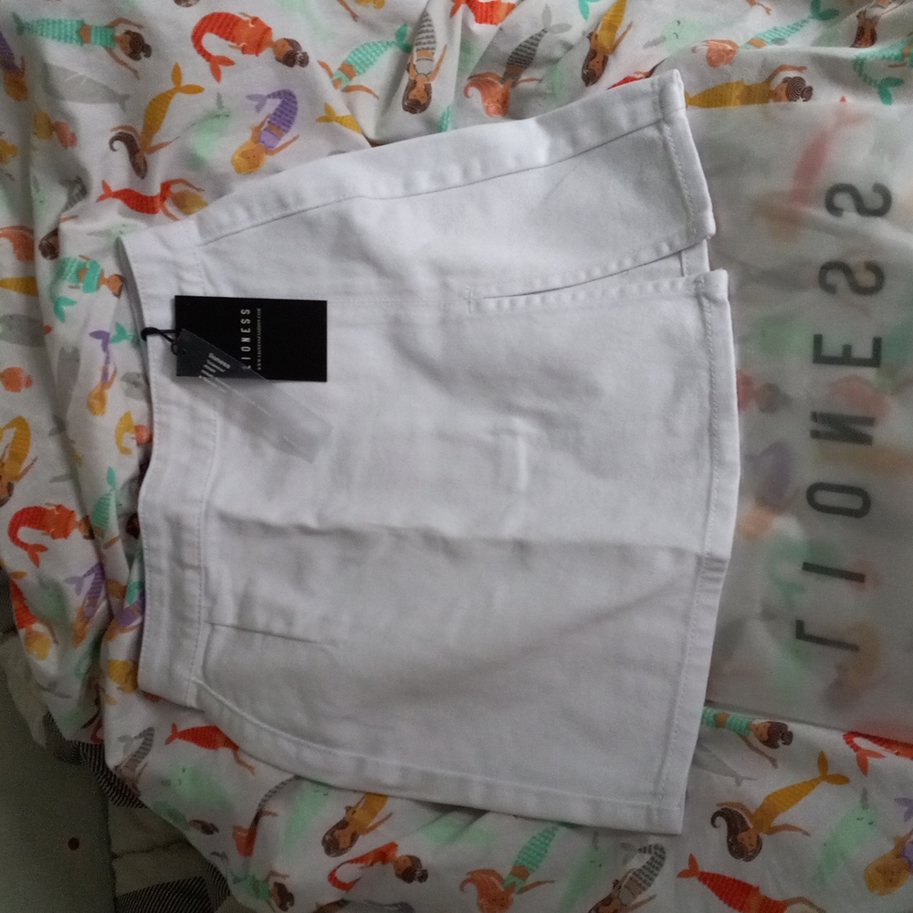 Lioness new white short skirt zipper back Lola mini skirt us size 0